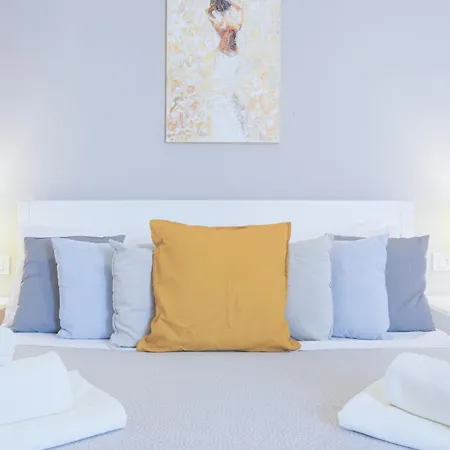 & Chic Апартаменти *