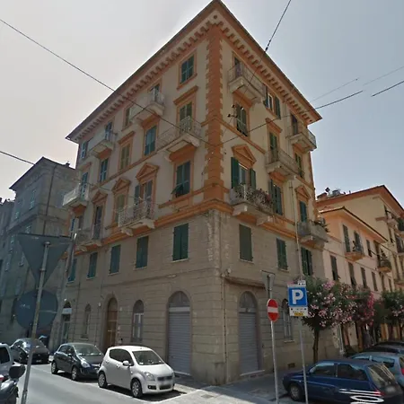 & Chic Apartment *